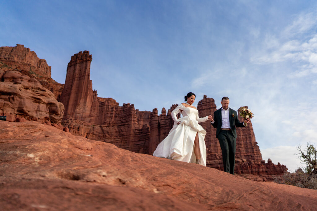 How to Elope in Moab Utah